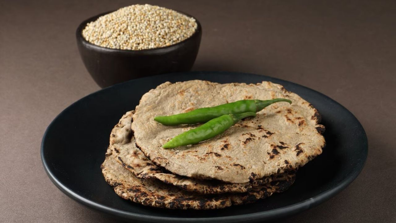 Barley Roti: एक देसी रोटी जो शरीर को अंदर से करता है साफ! जौ, घी और गुड़ का चमत्कारी मेल