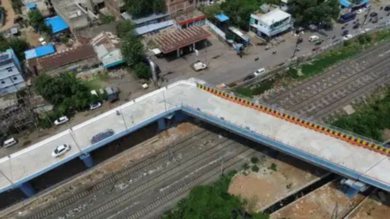 MP Bridge Controversy: भोपाल से इंदौर तक ब्रिज डिजाइन पर बवाल, अब हर इंजीनियर से होगी पूछताछ
