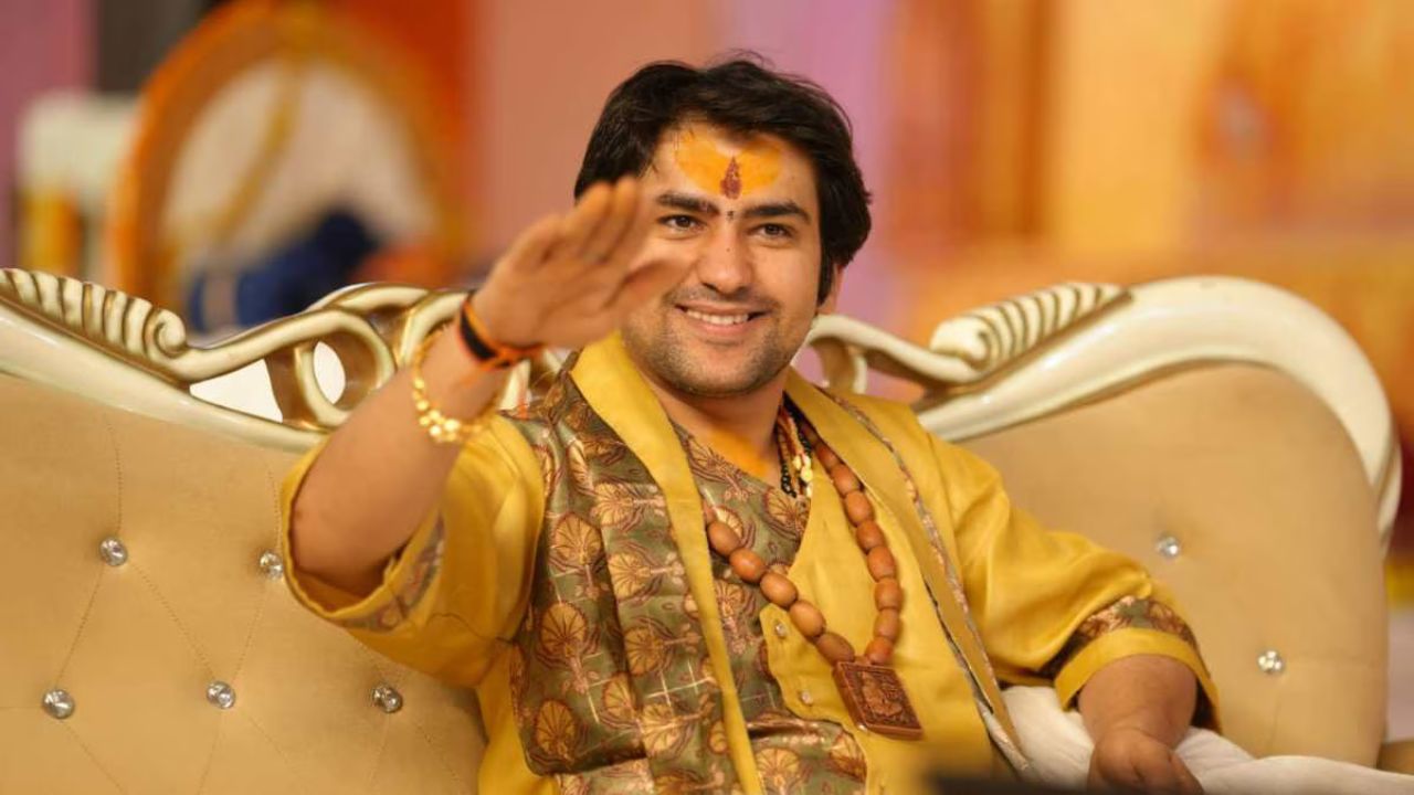 Dhirendra Krishna Shastri Birthday: बागेश्वर धाम में बाबा धीरेंद्र शास्त्री का जन्मदिन, लेकिन हादसे ने बदल दिया जश्न का माहौल