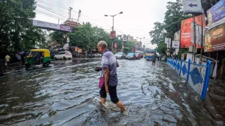 Mp weather: मध्यप्रदेश में मानसून बना आफ़त! बाढ़ जैसे हालात, 7 जिलों में रेड अलर्ट