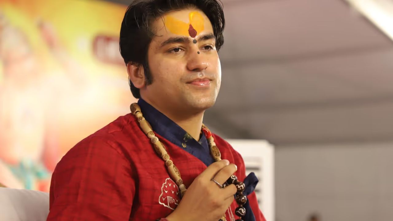 MP News: बाबा बागेश्वर का भावुक संदेश! हादसे के बाद बोले – अब मेरी बात को आखिरी बार सुन लो