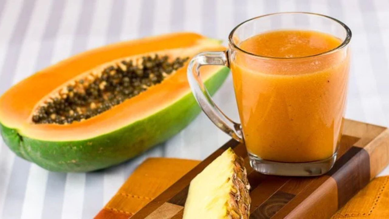 Papaya Juice: स्वाद और सेहत से भरपूर पका पपीते का जूस! जानिए फायदे और बनाने का आसान तरीका