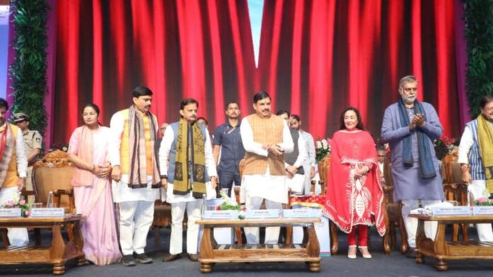 MP News: रीवा की घाटियों में बजेगी सैलानियों की घंटी, 3000 करोड़ के निवेश से बदलेगा पर्यटन का नक्शा