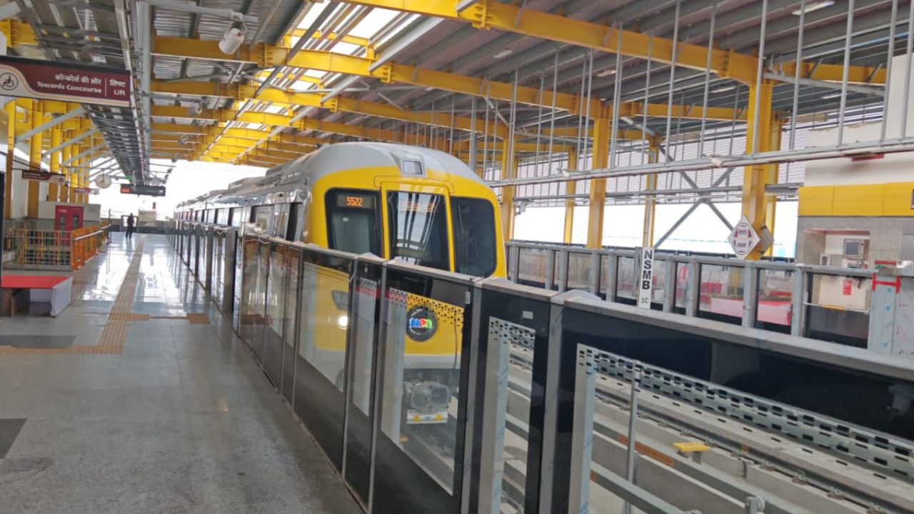 MP News: इंदौर मेट्रो की रफ्तार तेज़ लेकिन यात्री कम! अब 11 किलोमीटर तक दौड़ने की तैयारी