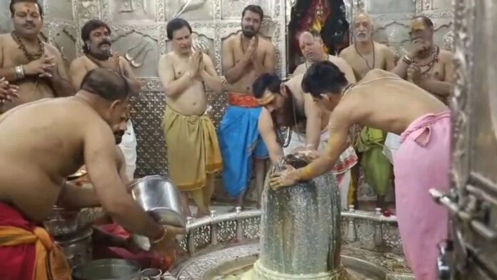 Sawan Third Somwar 2025: उज्जैन में सावन का तीसरा सोमवार! बाबा महाकाल की भस्म आरती में हजारों श्रद्धालुओं की भीड़