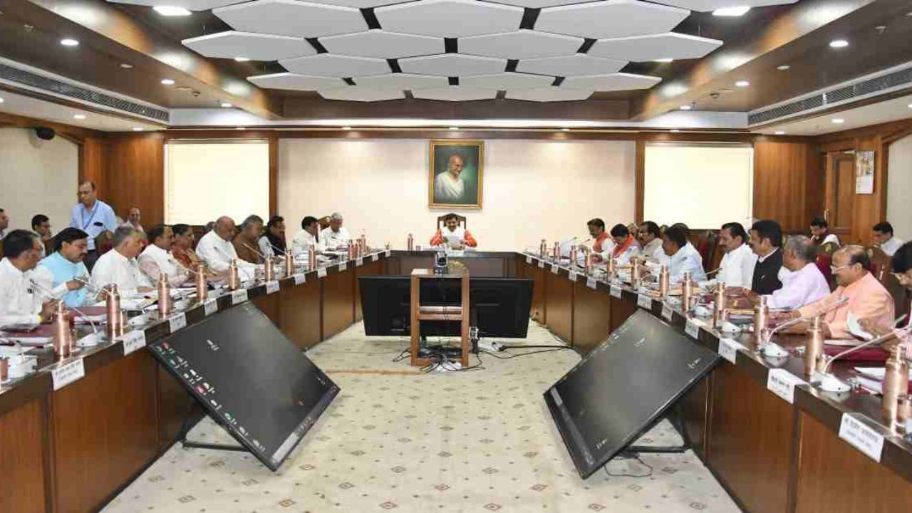 MP News: डाटा सेंटर से बदलेगा मध्यप्रदेश का तकनीकी नक्शा, जानिए क्या है सरकार की योजना