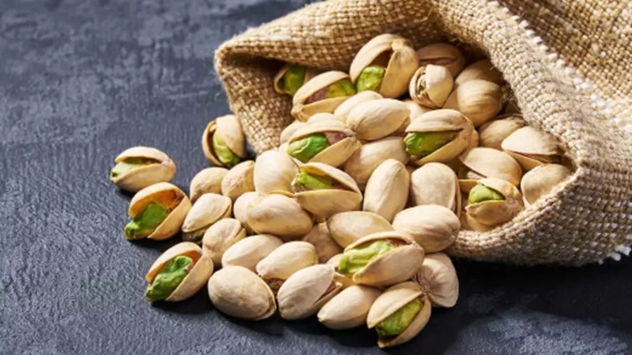 Pistachios खाएं लेकिन सोच-समझकर वरना सेहत बन सकती है आफत! जानिए कितनी मात्रा है सही