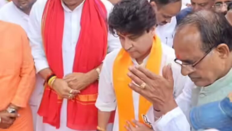 MP news: ग्वालियर-चंबल का इलाका बीजेपी के कई बड़े नेताओं की कर्मभूमि रहा है। नरेंद्र सिंह तोमर हों या ज्योतिरादित्य सिंधिया या फिर प्रद्युम्न सिंह तोमर। यहां से पार्टी के कई बड़े चेहरे निकले लेकिन इसके बावजूद भी यहां चुनावी आंकड़े पार्टी के पक्ष में नहीं आए। वर्ष 2023 के विधानसभा चुनाव में बीजेपी को 34 में से सिर्फ 18 सीटें मिलीं जबकि कांग्रेस ने 16 पर जीत दर्ज की। इतने बड़े नेताओं की मौजूदगी में यह आंकड़ा पार्टी के लिए निराशाजनक माना गया।