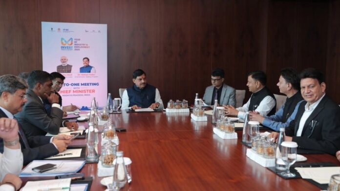 दुबई में CM Mohan Yadav की बड़ी बैठक, नर्मदापुरम में 3.0 GW सोलर प्रोजेक्ट को मिली हरी झंडी