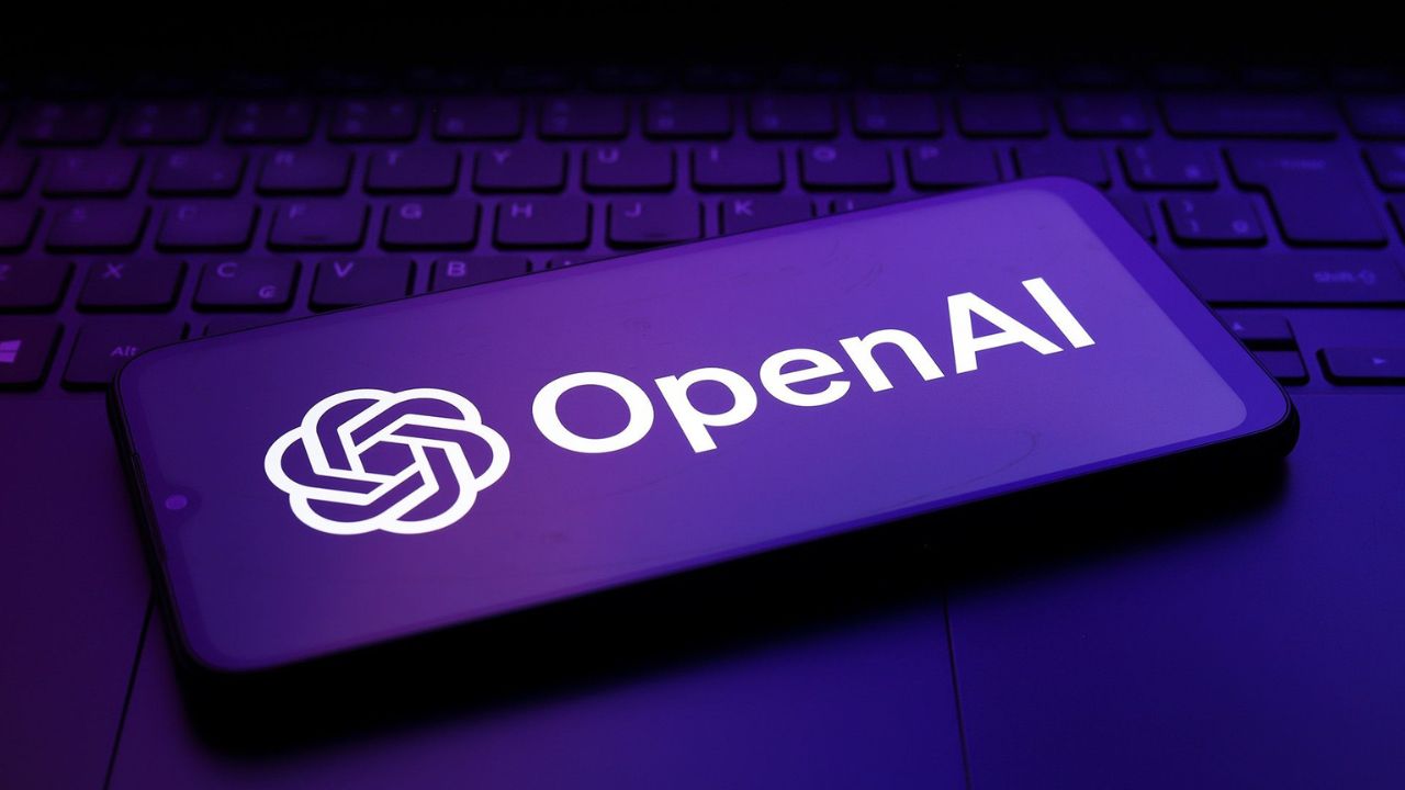 OpenAI ने फ्री में दे दिए अपने दो ताकतवर AI मॉडल! जानिए क्या खास है GPT OSS मॉडल्स में