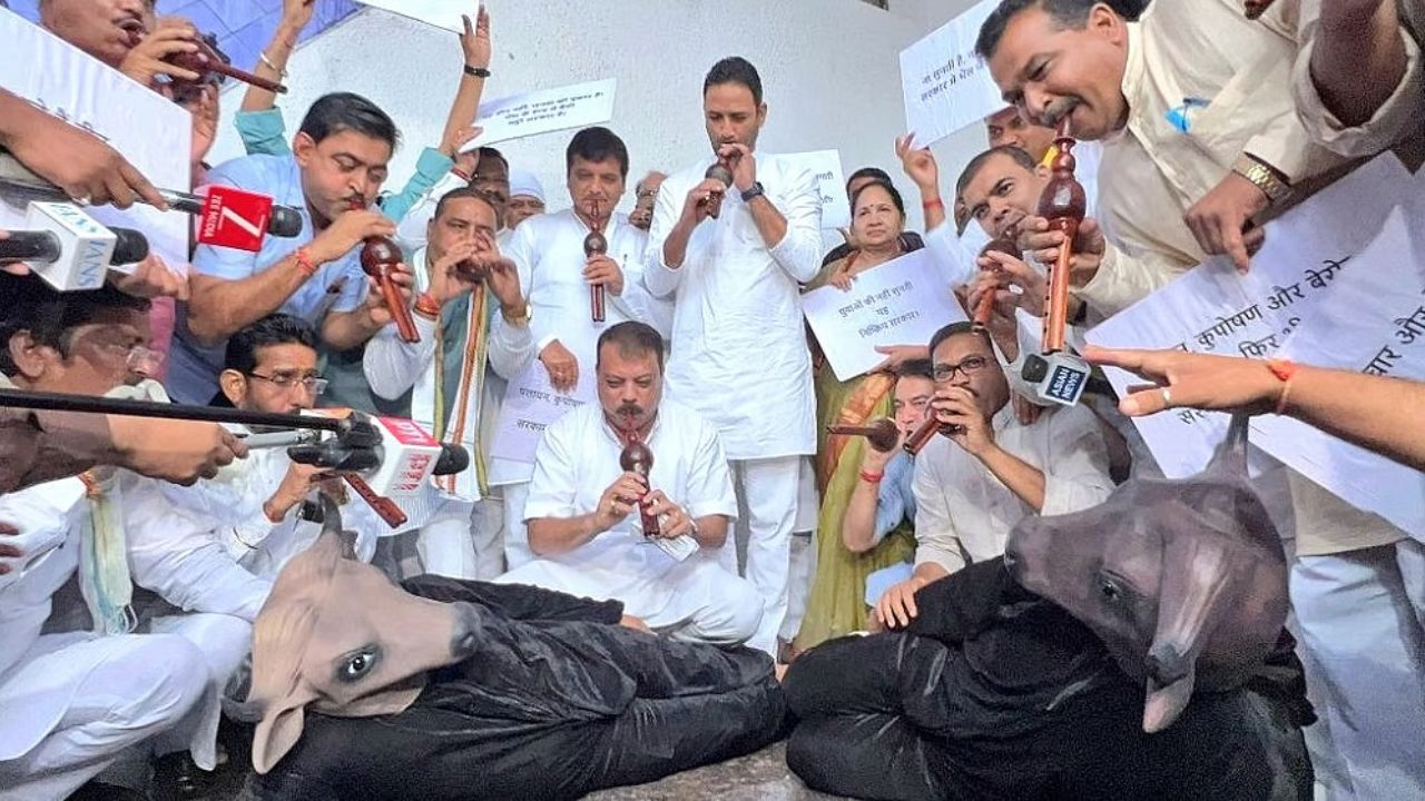 MP News: मध्यप्रदेश विधानसभा में हंगामा, विजय शाह के बयान पर विपक्ष ने किया बहिष्कार, कार्यवाही सोमवार तक टली