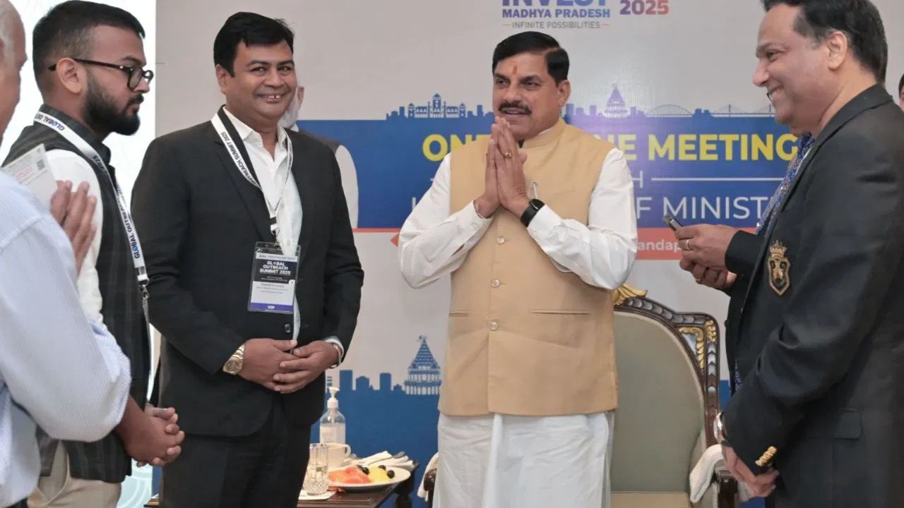 BSL समिट में CM Mohan Yadav का बड़ा ऐलान, महिला उद्योगों को 6 हजार प्रति वर्कर सहायता