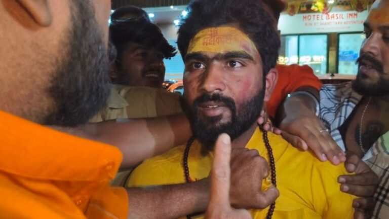 MP News: उज्जैन में भगवा वेश में मुस्लिम युवक पकड़ा, मंदिर भ्रमण के बाद थाने पहुंचा