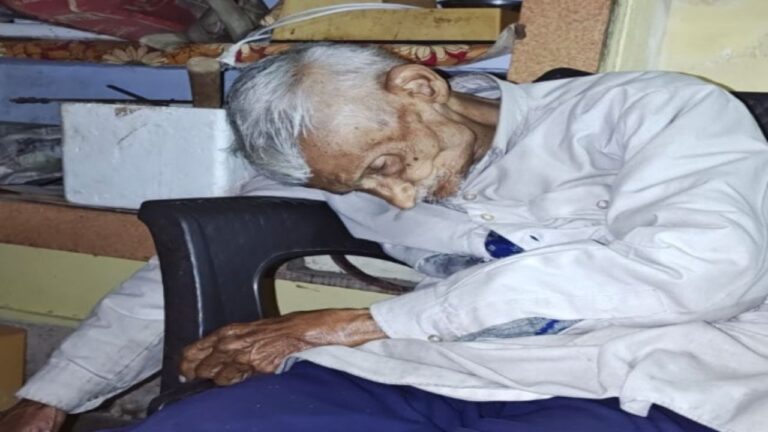 MP News: 95 वर्षीय वृद्ध ने परिवार के उत्पीड़न से तंग आकर की आत्महत्या, पूरे इलाके में हड़कंप