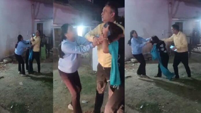 MP News: रीवा में डॉक्टर का अफेयर हुआ सरेराह बेनकाब, पत्नी ने सड़क पर घसीटा महिला