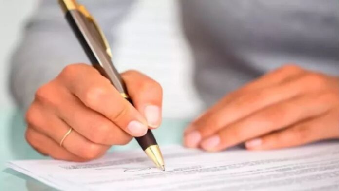 MPBSE परीक्षा केंद्र पर कड़ी सुरक्षा, मोबाइल ले जाना हुआ सख्त मना, नकल पर पैनी नजर