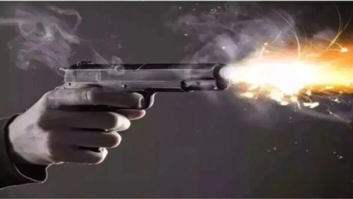 MP News: शराब की दुकान पर मामूली विवाद ने लिया खतरनाक रूप, सेल्समैन पर चलाई चार गोलियां