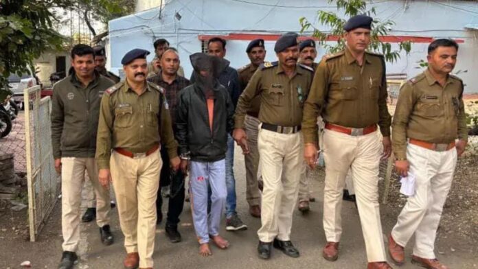 MP News: भोपाल में कटर से वारदात करने वाला खूंखार अपराधी गिरफ्तार, पुलिस ने इनाम भी घोषित किया