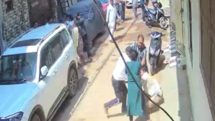 MP News: ग्वालियर पार्किंग विवाद ने लिया हिंसक रूप सीबीआई एसआई परिवार की महिलाओं पर हमला