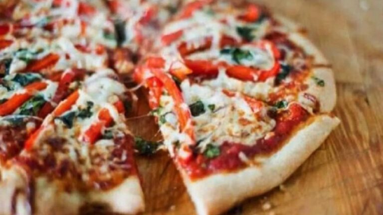 MP News: सतना में पिज्जा शॉप ने परोसा नॉन वेज पिज्जा, उपभोक्ता फोरम ने लगाई 8 लाख रुपये की सजा