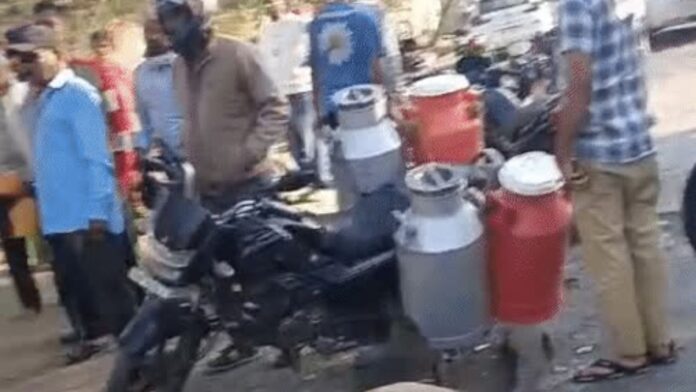 MP News: किशनगंज ब्रिज पर तेज रफ्तार कार ने मचाया हड़कंप, ड्राइवर की हुई पिटाई