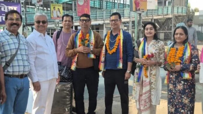 MP News: रेस्क्यू फ्लाइट से लौटे दुबई में फंसे जबलपुर के तीन परिवार ने जताई खुशी