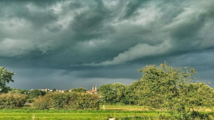 MP Weather: ग्वालियर से रीवा तक मौसम विभाग ने जारी किया अलर्ट, तेज हवाओं का खतरा