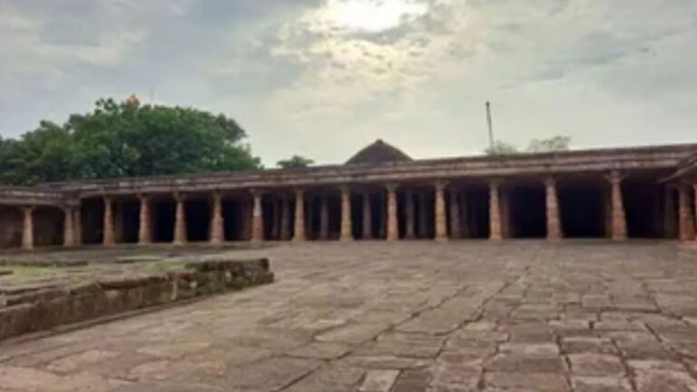 MP News: भोजशाला विवाद में बड़ा कदम, हाईकोर्ट ने किया स्थल निरीक्षण, बढ़ी सुनवाई की अहमियत