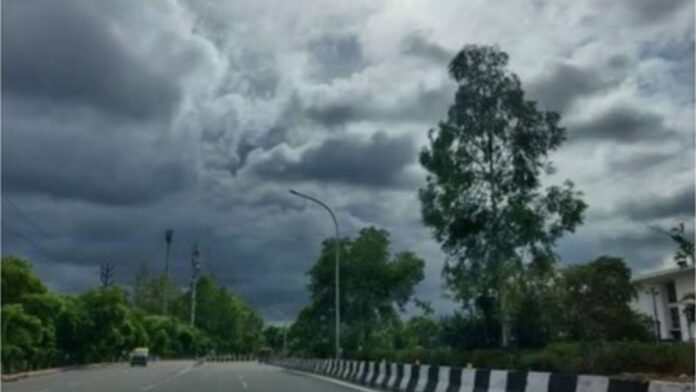 MP Weather: ग्वालियर से भोपाल तक मौसम का कहर कई जिलों में बारिश और ओलावृष्टि संभव