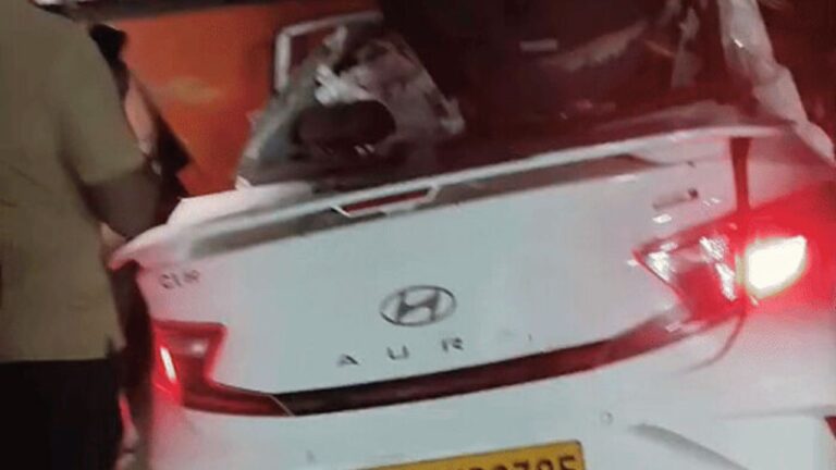 MP News: तेज रफ्तार और अचानक टक्कर से बैतूल में कार हादसा, CCTV फुटेज जांची जाएगी