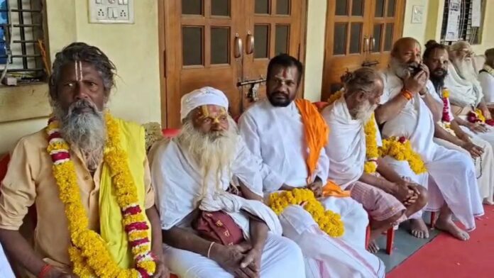 MP News: अखाड़ा परिषद अध्यक्ष पद पर टकराव, 8 अखाड़ों के समर्थन का दावा बना बड़ा मुद्दा