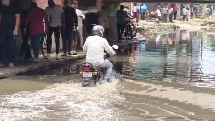 भागलपुर फ्लाईओवर बना मुसीबत 100 मीटर के लिए 2 किलोमीटर का चक्कर