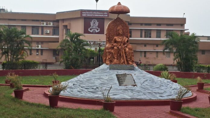 Ujjain news: पूर्व सांसद और विधायक समेत छह लोगों को मिला आवास खाली करने का नोटिस