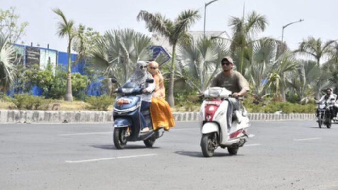 MP Weather: भीषण गर्मी के बीच अचानक बारिश, मध्य प्रदेश में मौसम का बड़ा खेल