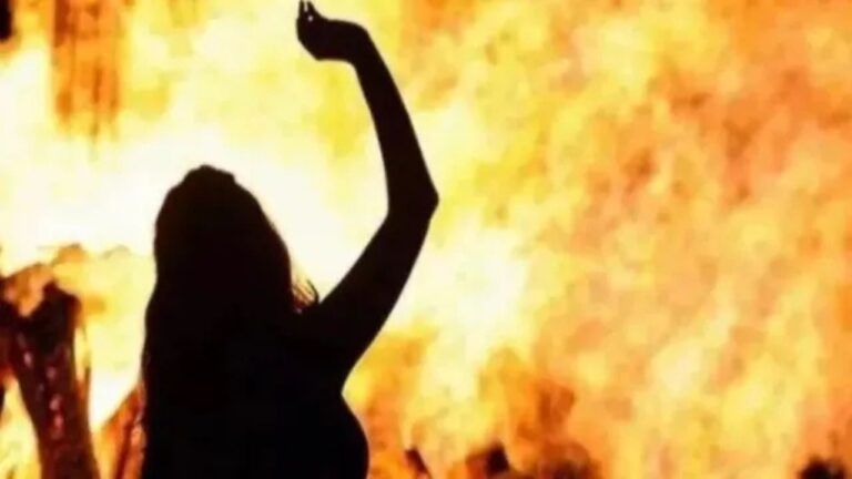 MP News: गुना में दिल दहला देने वाली घटना. पति ने पत्नी को डीजल डालकर आग लगाने का आरोप