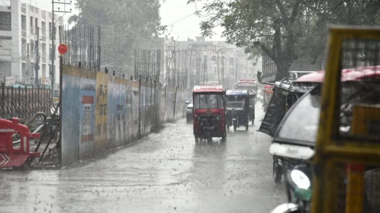 MP Weather Alert 27 जिलों में तूफान बारिश और ओलावृष्टि का खतरा प्रशासन अलर्ट पर