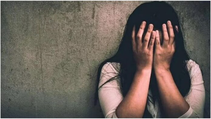 MP News: एमपी के राजगढ़ में रिश्तों को शर्मसार करने वाला मामला, 12 साल की बच्ची को 12 लाख में बेचा गया