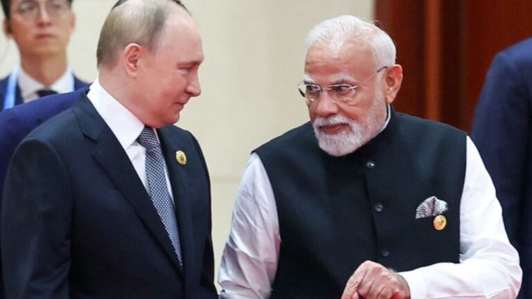 India Russian Oil Imports: रूसी तेल की दौड़ में भारत ने मारी बाजी, सामने आए हैरान करने वाले आंकड़े