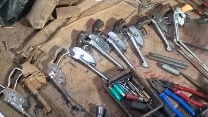 MP News: भिण्ड में घर के अंदर चल रही हथियार फैक्ट्री का बड़ा खुलासा