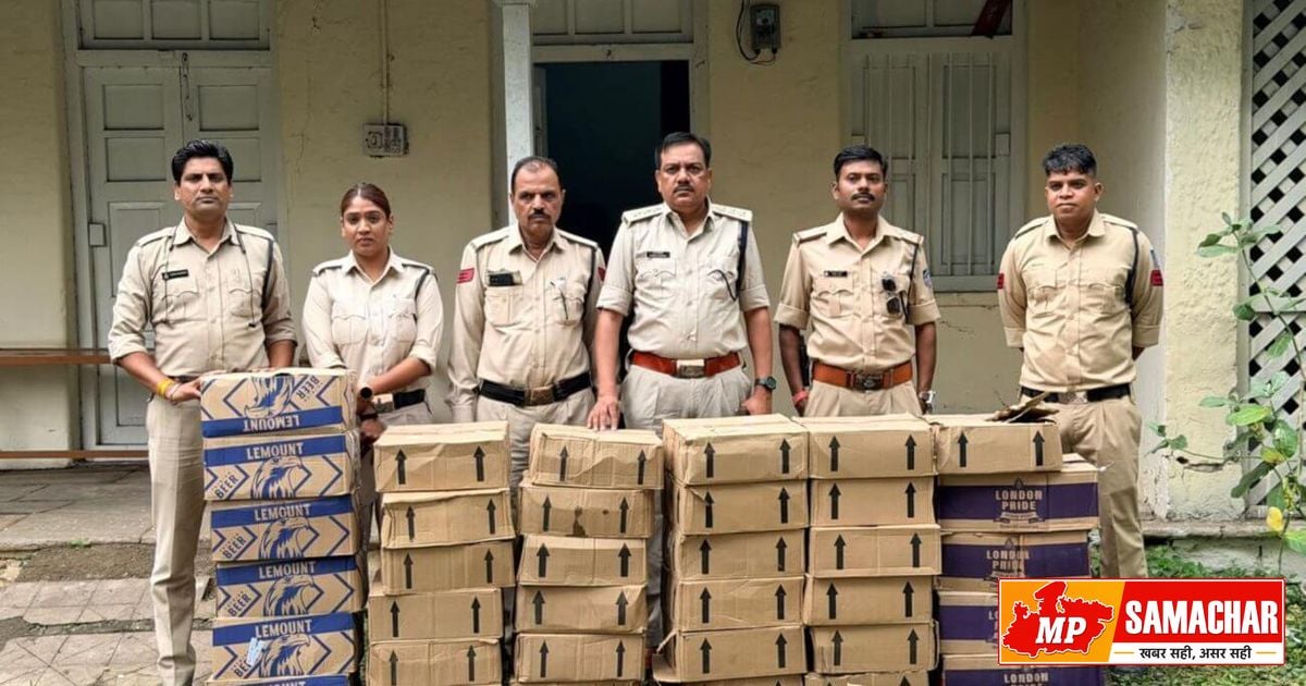 इंदौर: महू में मकान पर आबकारी विभाग का छापा, लाखों की अवैध शराब बरामद