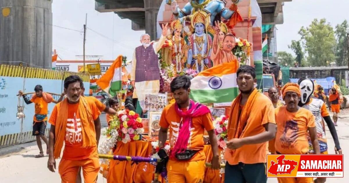 सावन शिवरात्रि: दिल्ली-गाजियाबाद में कांवड़ियों का उमड़ा सैलाब, यातायात मार्ग में बदलाव
