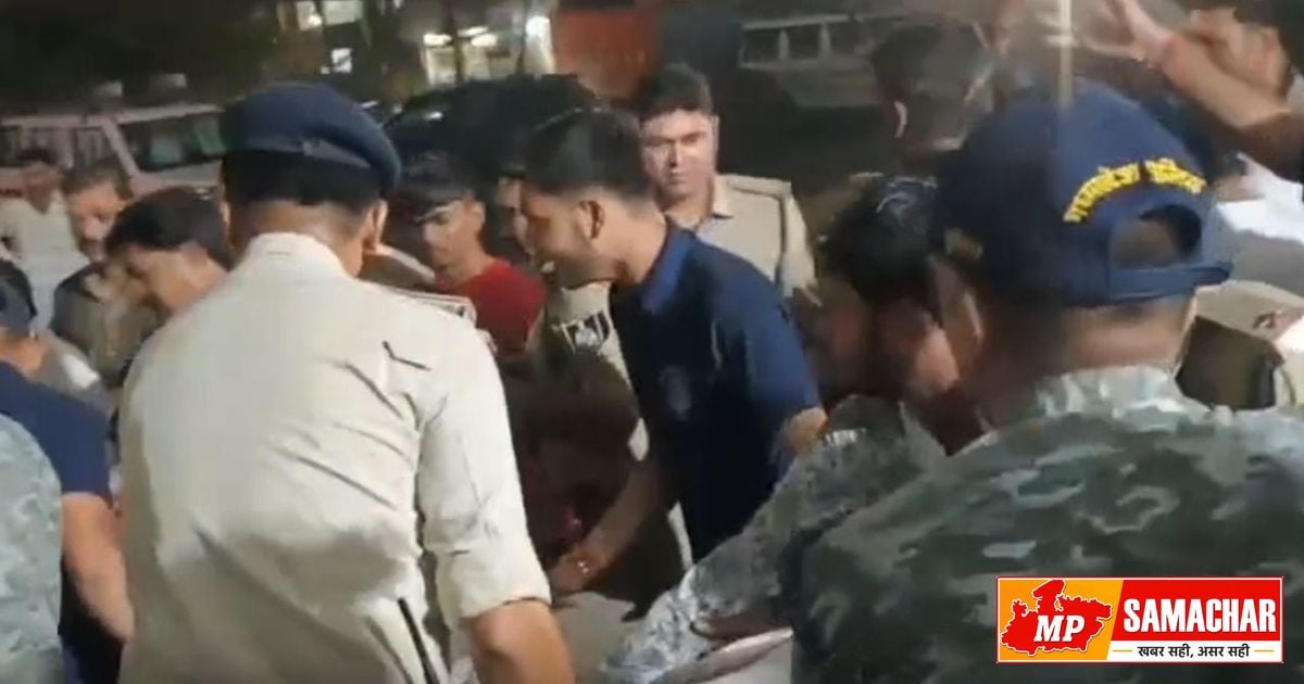 रीवा: नेशनल हॉस्पिटल में लिफ्ट टूटने से मरीज की दर्दनाक मौत, परिजनों ने किया हंगामा