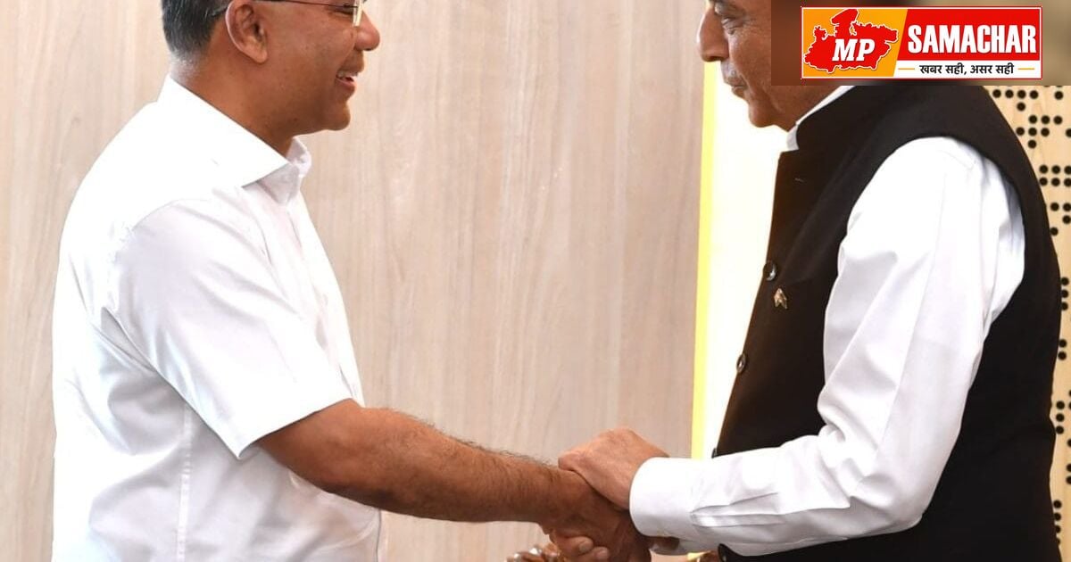 भारत-बांग्लादेश के बीच जमी बर्फ पिघली, उच्चायुक्त दिनेश त्रिवेदी ने पीएम तारिक रहमान से की मुलाकात
