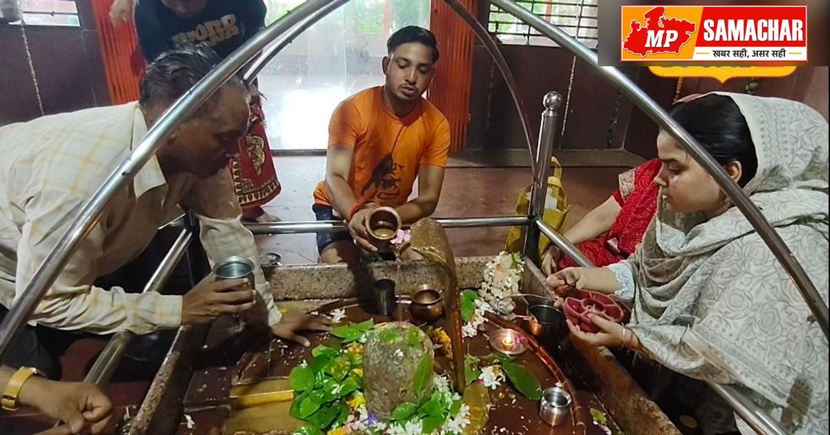 फिरोजाबाद का पेमेश्वरनाथ महादेव: स्वयंभू शिवलिंग और भक्तों की आस्था